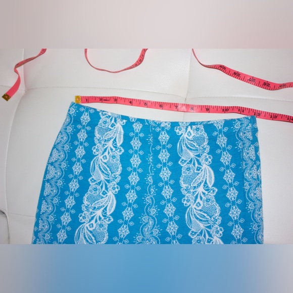 Better Be | Two Piece Outfit | Light Blue & White w designs | Small - Picture 14 of 14